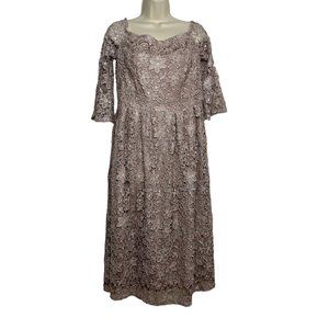 Dolly Delicious Lace Cocktail Midi Dress Champagne 1/2 Sleeve Lined Size 10